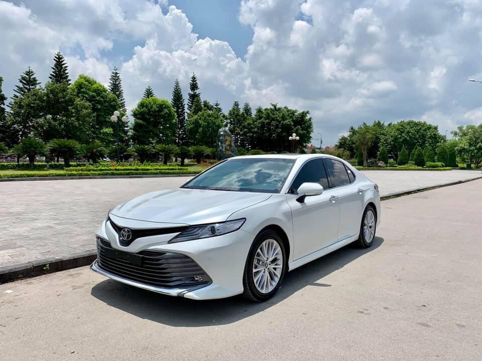 hinh-xe-camry-1
